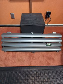 Land Rover Upper Bumper Grill Panel