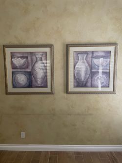 4x3 mirror and two pictures
