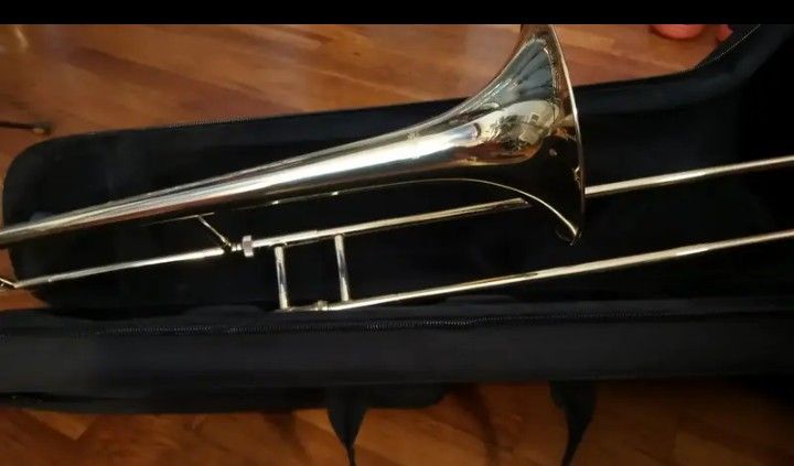 Mendini by Cecilio Trombone ........ CHECK OUT MY PAGE FOR MORE ITEMS