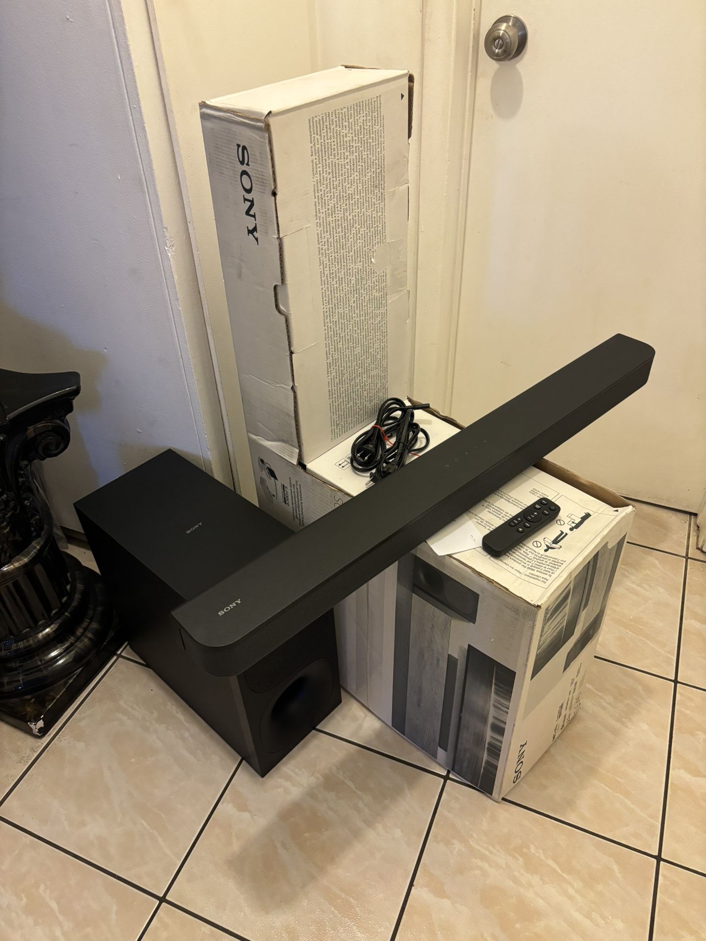 Sony 330 Watt (HT-SC40) 2.1CH Soundbar Home Theater System – Wireless Subwoofer, Dolby Audio