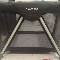 Nuna Travel, Crib With Bassinet