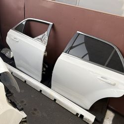 Chrysler 300 Parts