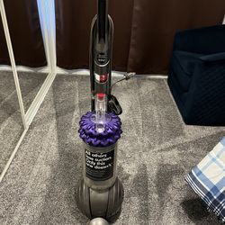 Dyson Upright Vacuum 