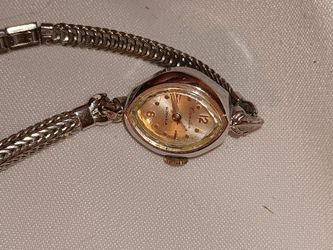 Waltham 17 Hewel Vintagecwomans watch