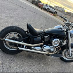 2004 Vstar 1100  Clean Title PLEASE READ 