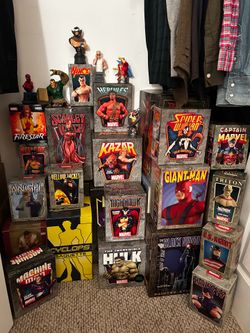 MARVEL BOWEN STATUES - VINTAGE!