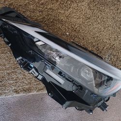 LEXUS NX HEADLIGHT LEFT SIDE OEM (JAPAN) 2022-2024 $650