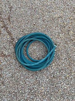 Garden hose 62 feet long