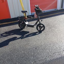 Electric Motorcycle, Scooter 220LBS Max Riders Weight  110Miles Super RANGE 30MPH