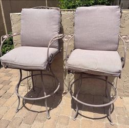 2 outside barstools with cushions