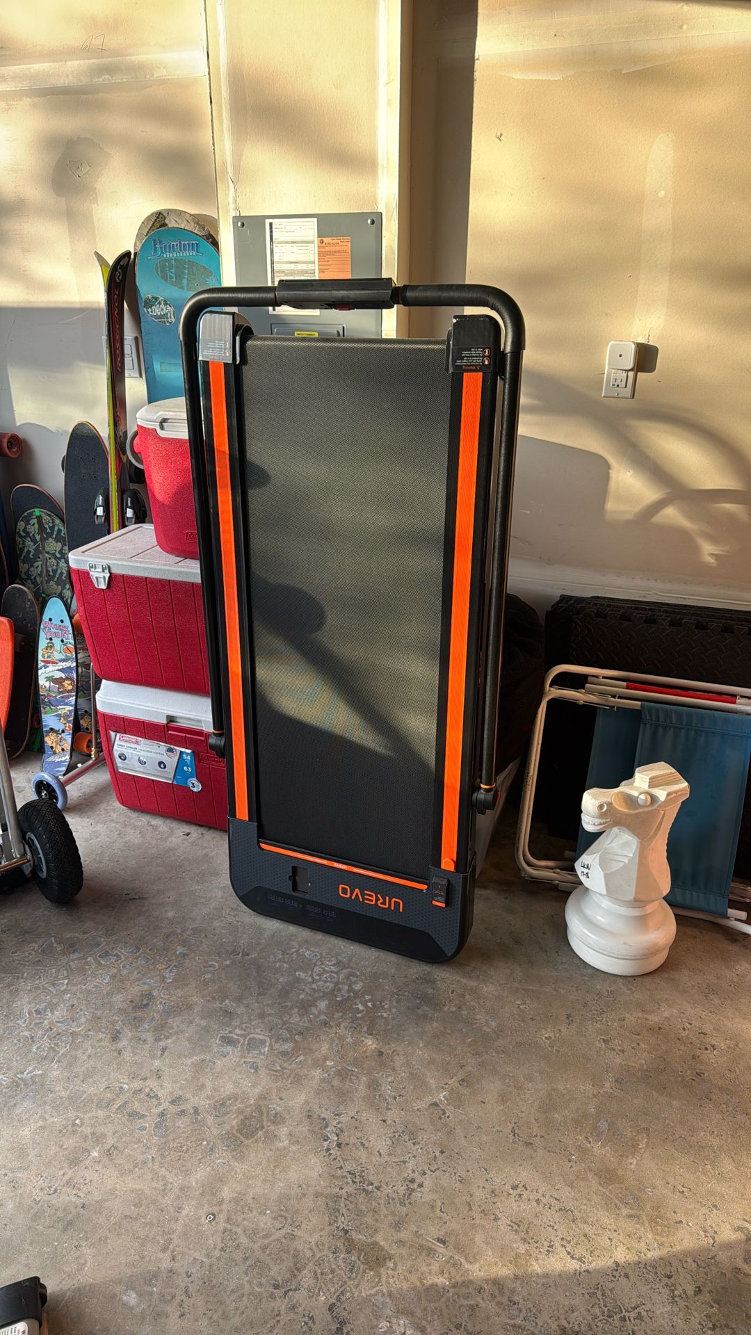 Urevo Walking Pad/Treadmill Like New Condition 