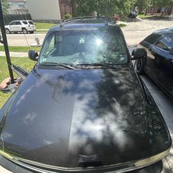 04 Suburban