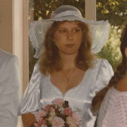 VINTAGE TAILORED WEDDING DRESS 