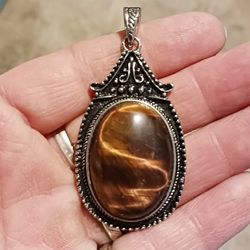 Tiger Eye Pendant 