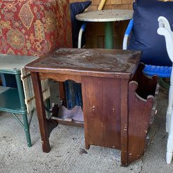 Side Table With Magazine Rack 