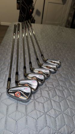 TaylorMade R11 Irons 5-9, P