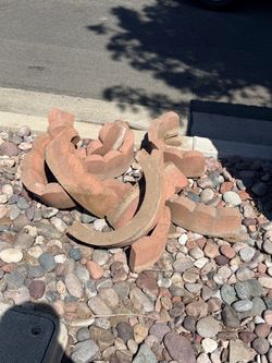 9  pave stones and big rocks