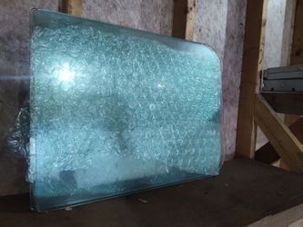 Tempered glass for shelving cabinets or for furniture top