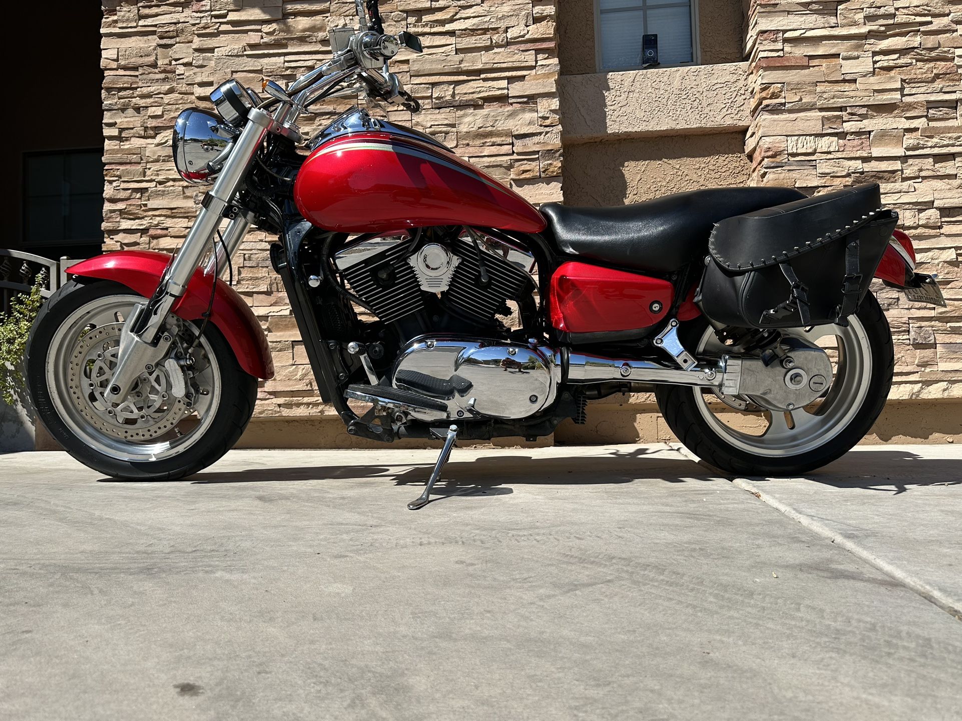 2002 Kawasaki 2002 Kawasaki VN1500P1 Vulcan Mean Streak Sport Crusier Motorcycle Vance and Hines Dual Exhaust