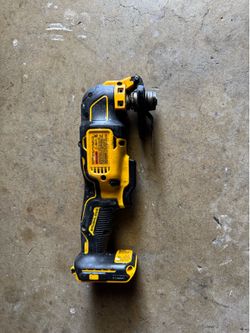 Dewalt DCS354 cordless oscillating multitool brushless $80