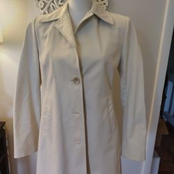 Banana Republic 3/4-in Jacket For Sale