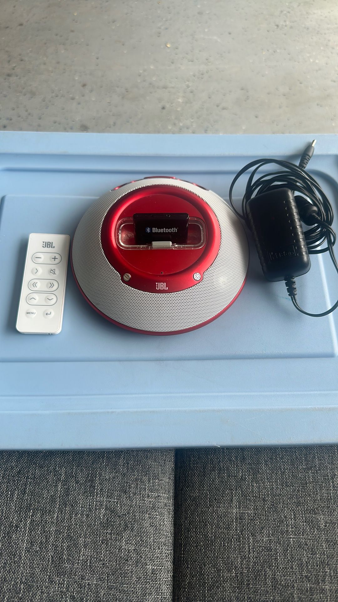 JBL On Stage Micro II Portable Music Loudspeaker for iPhone, iPod MP3 Player