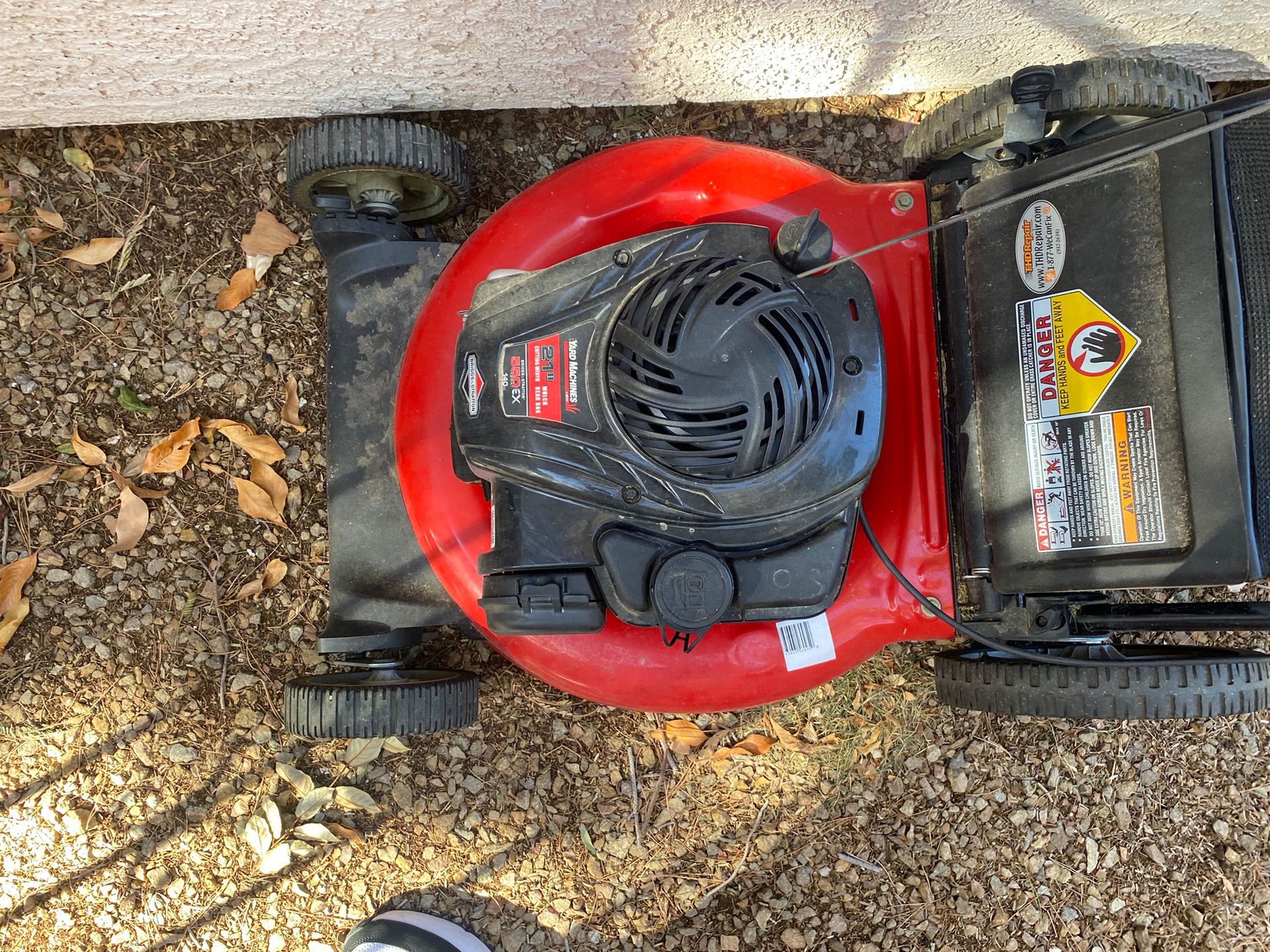 Yard Machines 21" Gas Push Lawn Mower Briggs Stratton 140cc OHV 500e