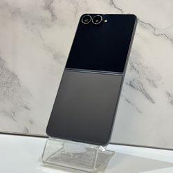 Samsung Galaxy Z Flip 7 256GB AT&T 