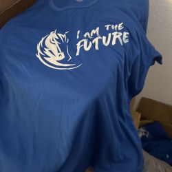 Dallas Mavericks lot of stuff folders shirts headphones backpacks everything is brand new lot your getting alot of NBA basketball stuff taking offers 