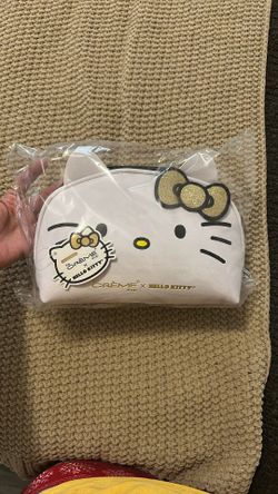 Hello Kitty Makeup Bag