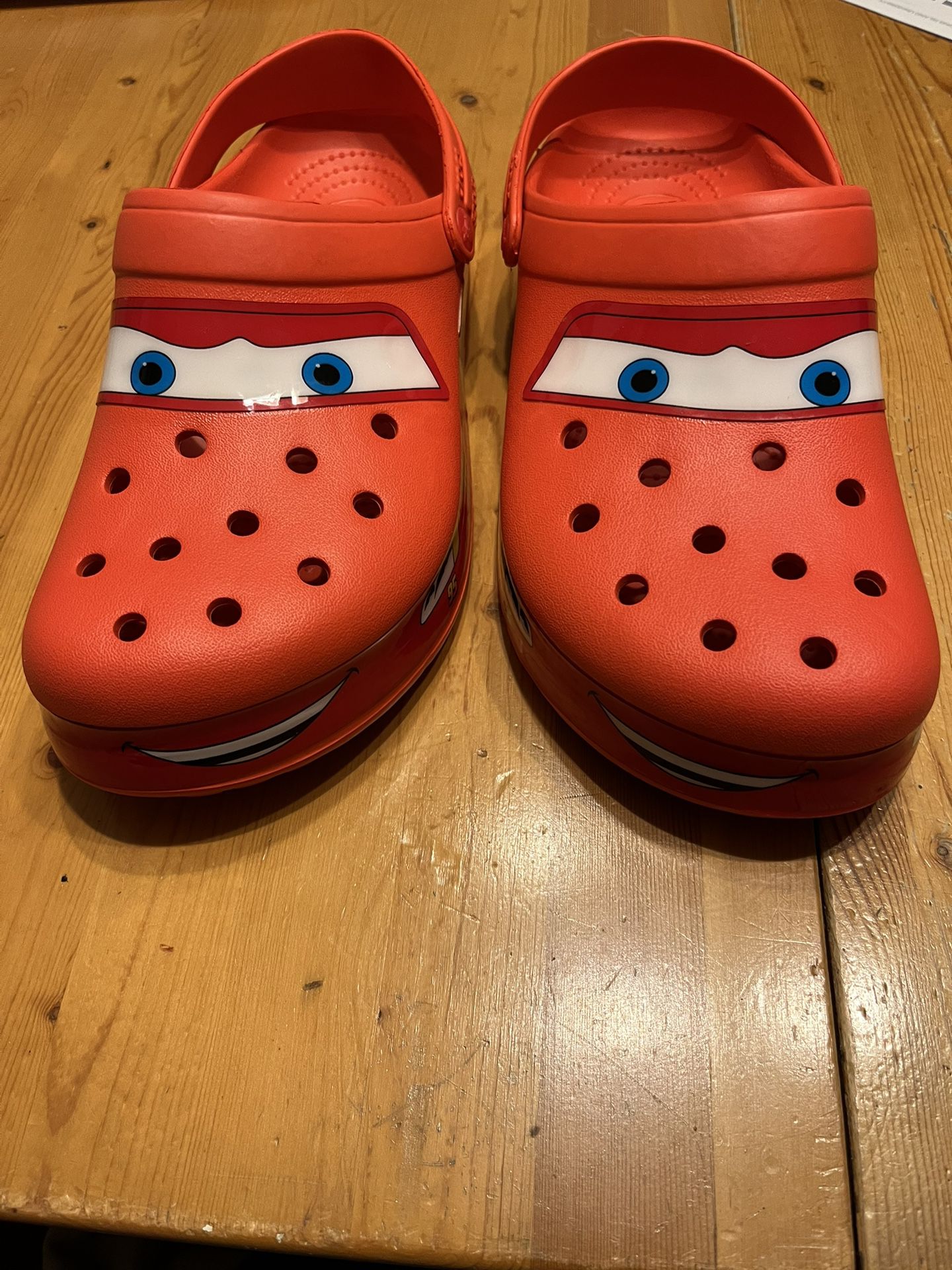 Lightning McQueen Crocs Size 10/11 for Sale in Garden City P, NY - OfferUp