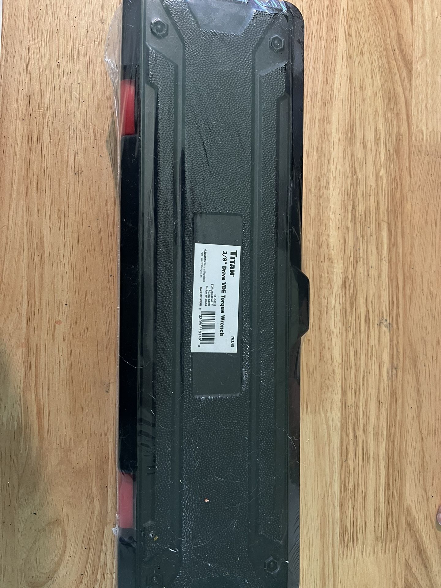 Titan VDE 1000V Insulated 3/8-Inch Drive Torque Wrench