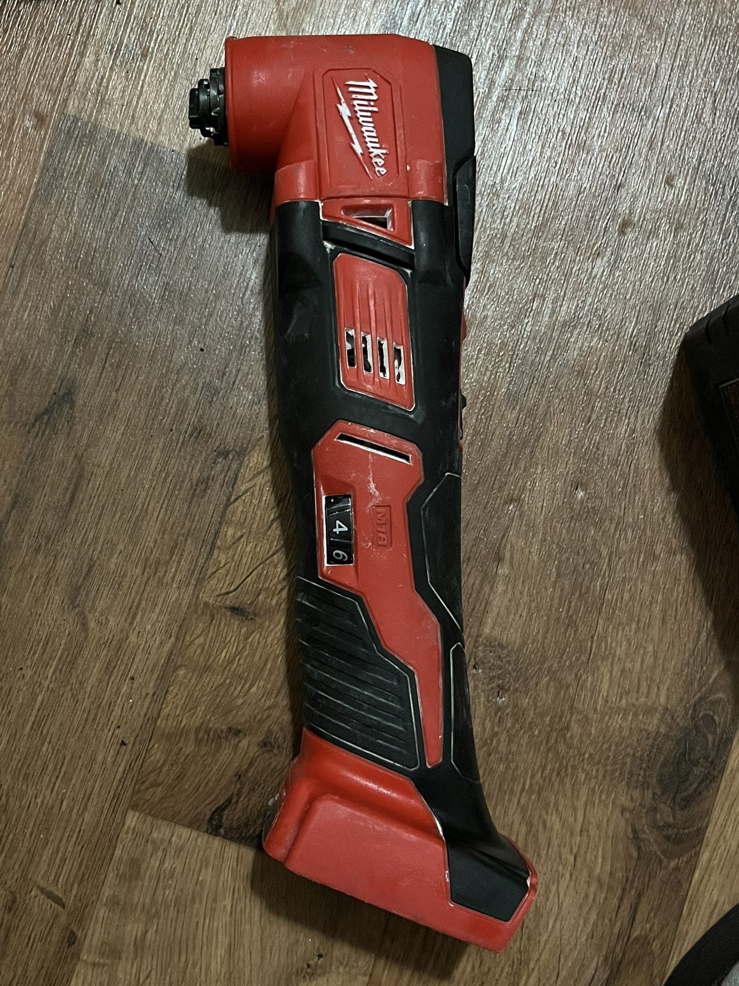 Milwaukee Multi tool M18