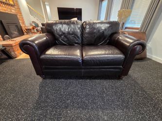 Love seat