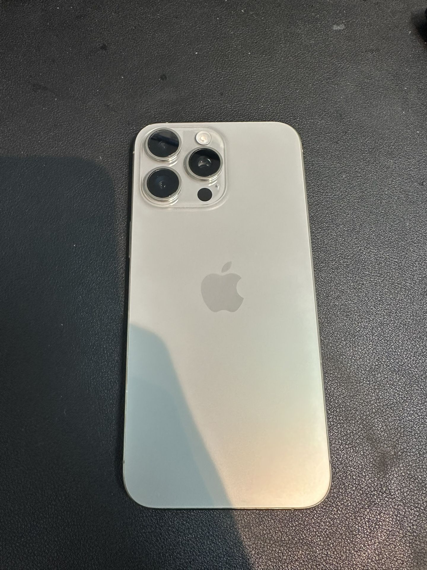 iPhone 15 Pro Max 256gb Unlocked All Carriers Like New