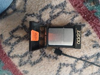 Zippo Brand New Never Used 1998 Still In Box