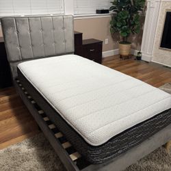 Twin bed $300 Both bed And mattress 