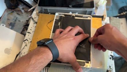 iPad Battery Replacement – Bring Life Back to Your Tablet!