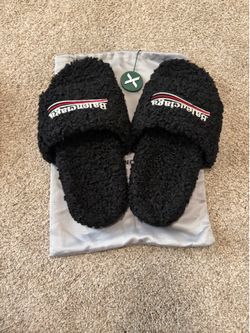 Black balenciaga slides 8,5