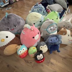 SQUISHMALLOWS (Sold separately)