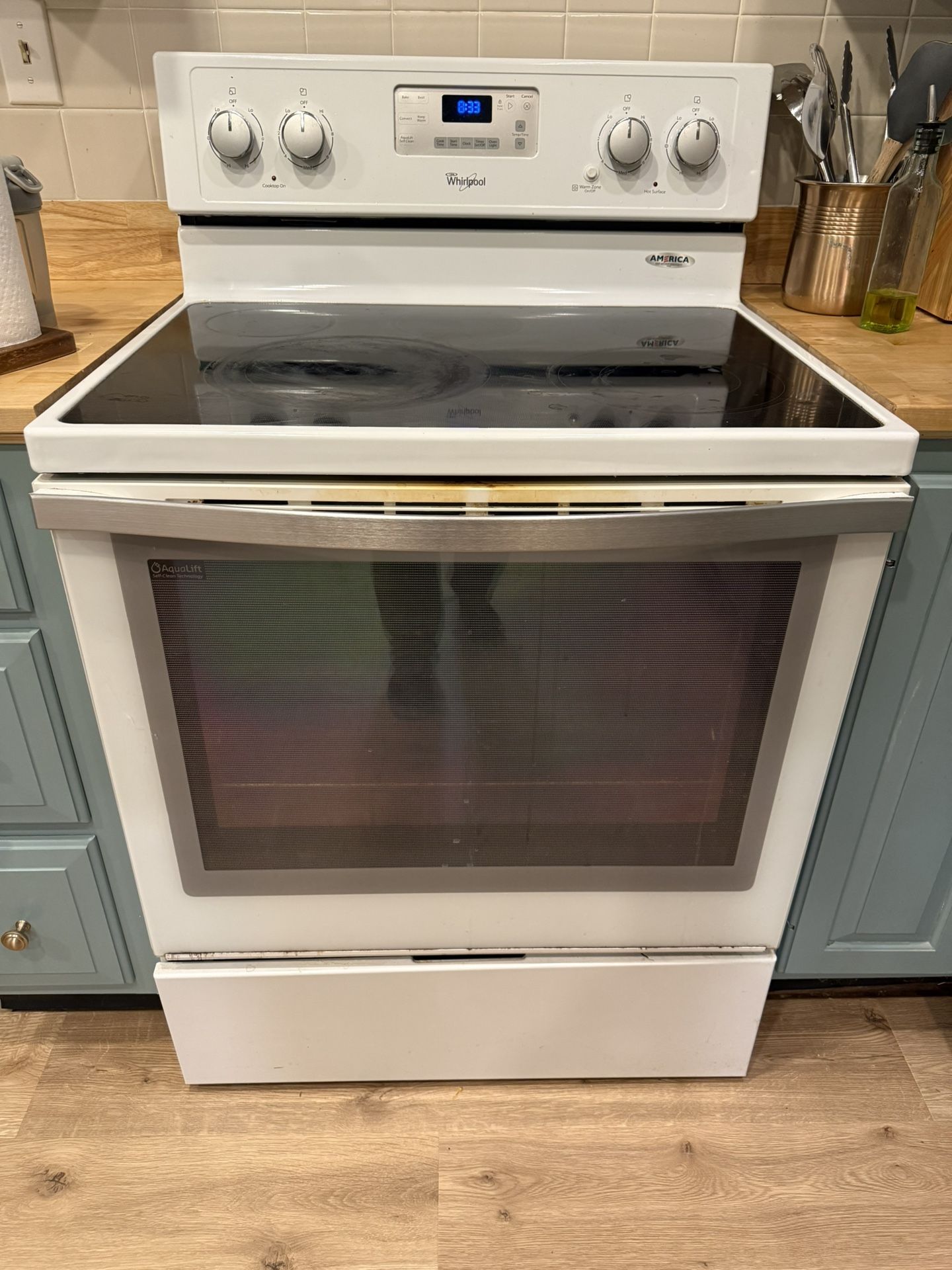Whirlpool 6.2 cu. ft. Electric Range w/ AquaLift Self-Clean Technology