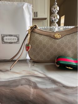 Gucci purse