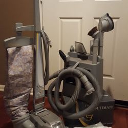 Classic Kirby Vacuum + Carpet Shampoo Kit