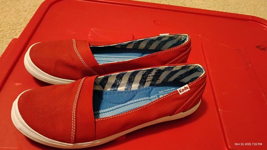 Keds Red