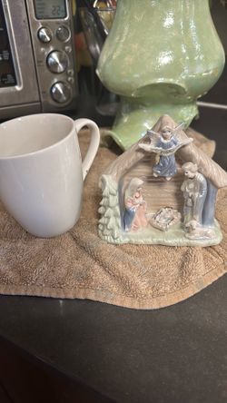 Vintage Christmas Nativity ceramic