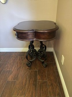 End table