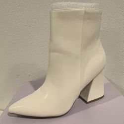 7.5 Women Booties 