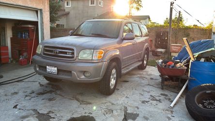 2004 Toyota Sequoia