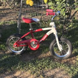 RADIO FLYER KIDS BIKE