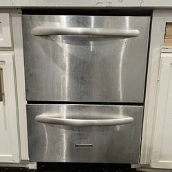 Clean Double Dishwasher 